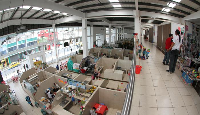MERCADO DE CLADERON(32936189)