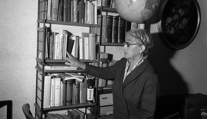 Bibliotecaria
