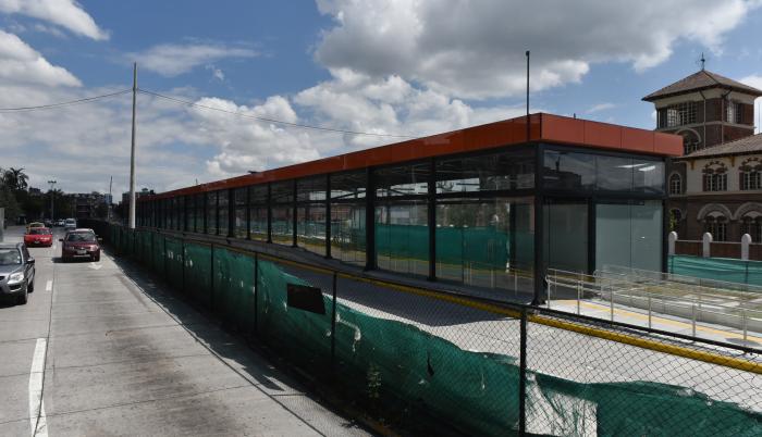 La parada del Metro en la Universidad Central generó demoras.