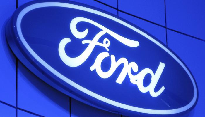 En el pasado Ford ha utilizado el sistema de nube de Microsoft, Azure, Amazon y el de BlackBerry, QNX.
