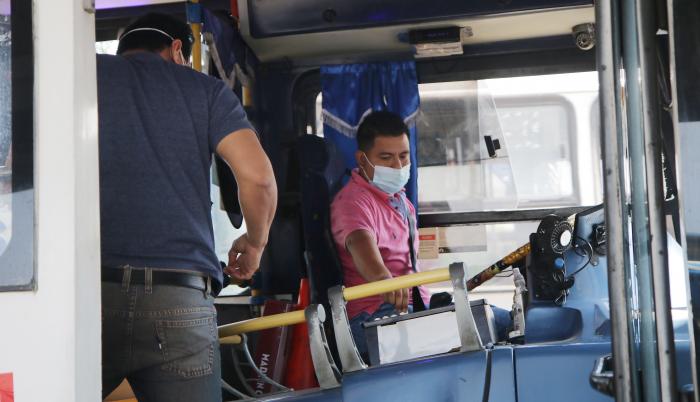 Si no hay acuerdo en los diálogos, los transportistas reducirán las horas de recorrido en Guayaquil.