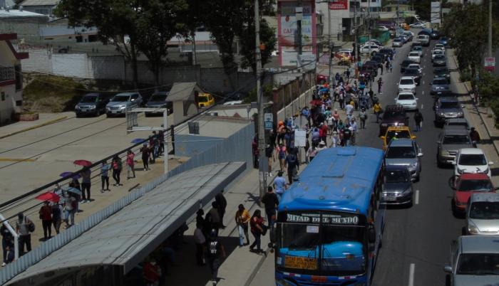 En las parroquias rurales se registraron aglomeraciones para votar.