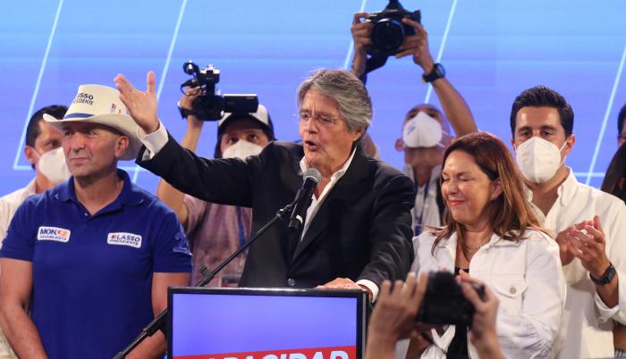 GUILLERMO LASSO Y SIM (33015402)