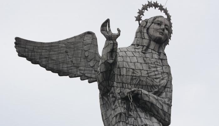 Virgen-Panecillo-Quito