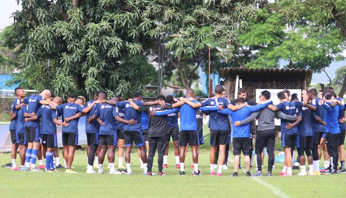 Emelec-entrenamiento