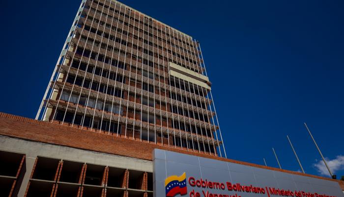 Fotografía del 18 de febrero del 2020 donde se observa el edificio del Ministerio de Comunicación e Información, en Caracas (Venezuela).