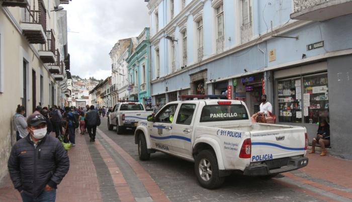 Efectivos policiales llegaron hasta el Centro Histórico.