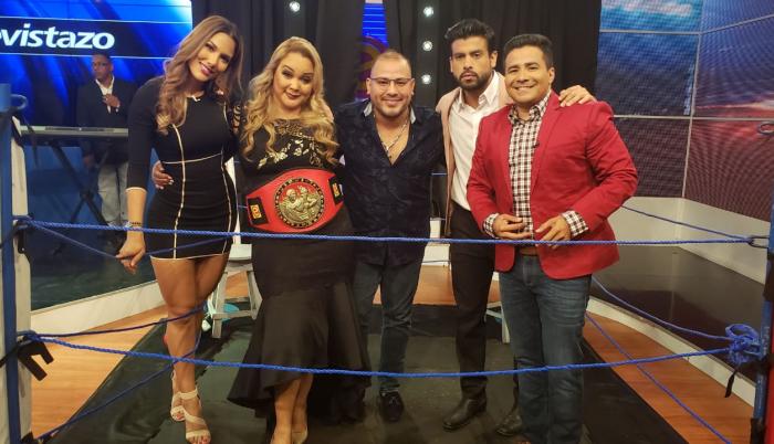 En Contacto