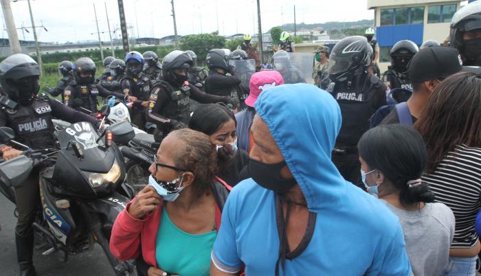 MOTIN EN EL CRS GUAYAS