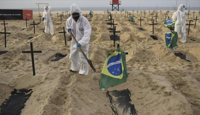 Pese a que Brasil es el epicentro mundial de la pandemia, el líder de la ultraderecha brasileña reforzó este lunes su negacionismo y resaltó que el país es un