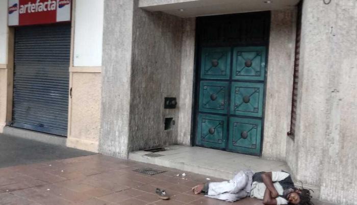 La indigencia es uno de los problemas que registra el centro de Guayaquil.