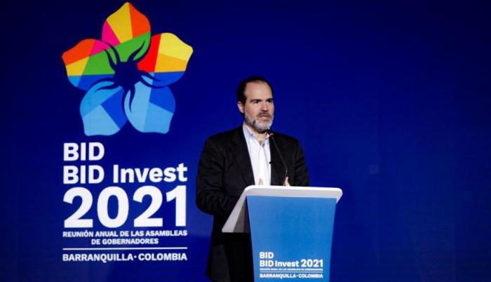el_presidente_del_bid_mauricio_claver-carone