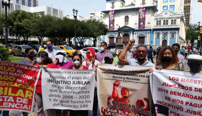 planton jubilados maestros