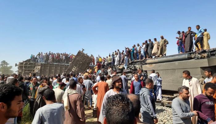 At least 32 dead in t (33146018)