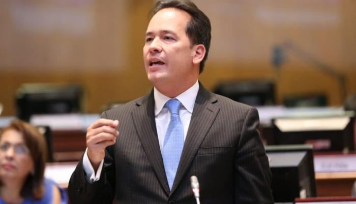 Henry Cucalón
