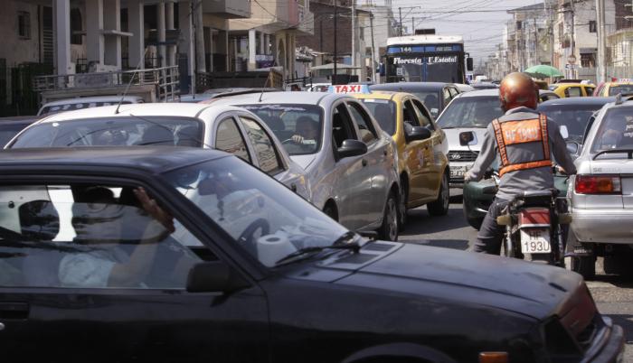 carros quito