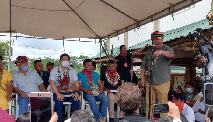 Jaime Vargas y Andrés Arauz en la Amazonía.