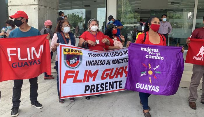 protesta UNE