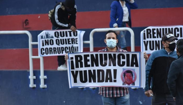 Ciudadanos piden la salida de Jorge Yunda.