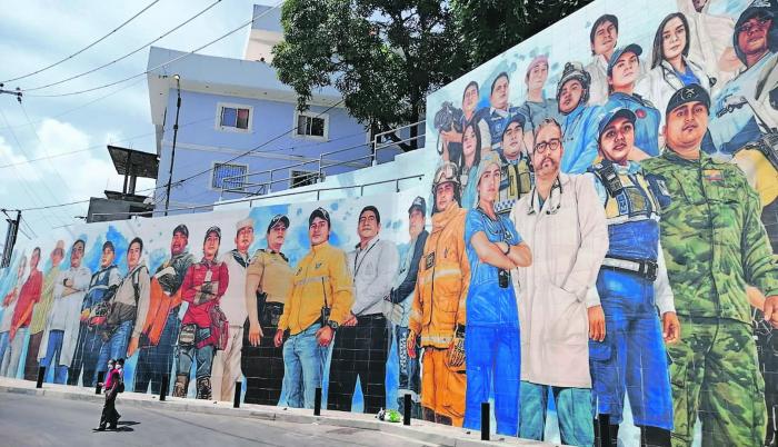 El mural ‘Primera Línea Guayaquil’, de Juan Pablo Toral.