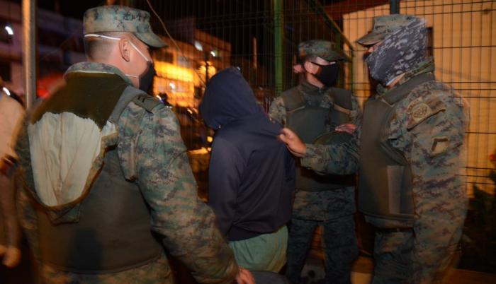 Militares- decreto- excepción- corte