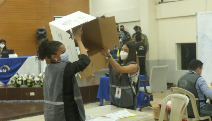 En la Junta Provincial se revisan los votos de personas privadas de la libertad.