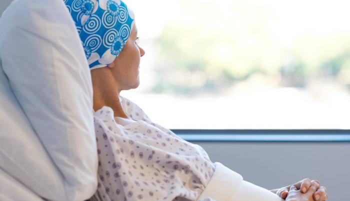 Mujer con cáncer