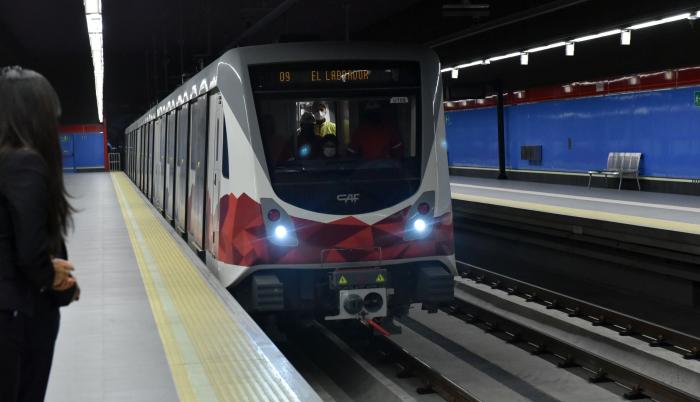 METRO DE QUITO (33248598)