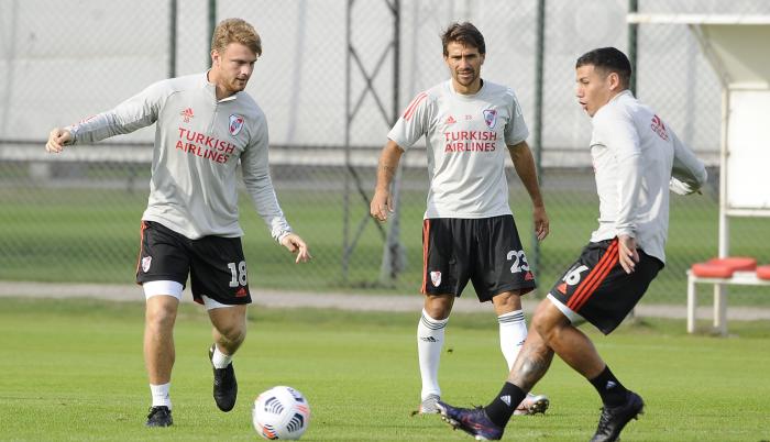RIVER-PLATE-ENTRENAMIENTO-COPA