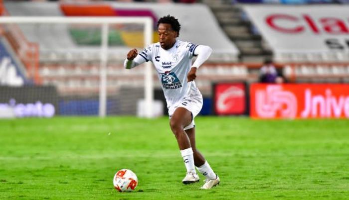 Romario-Ibarra-Pachuca-volante