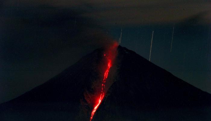 Vista del volcán Sangay en la provincia de Morona Santiago (Ecuador).