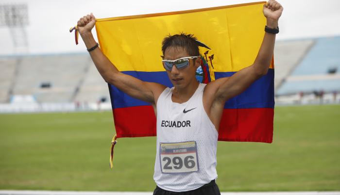 Andrés-Chocho-Marcha-Ecuador