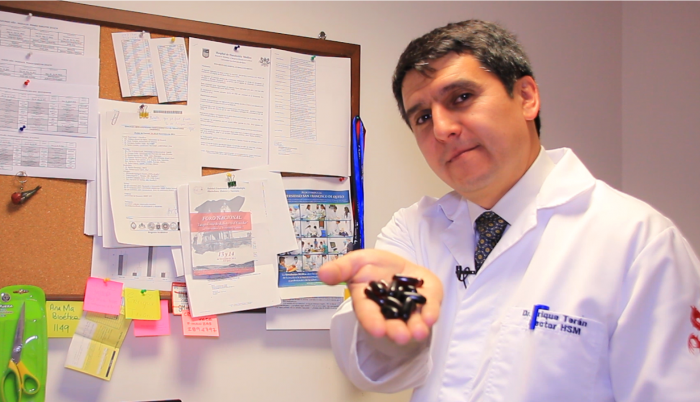 Enrique Terán es médico e investigador. Tiene un PHD en farmacología.