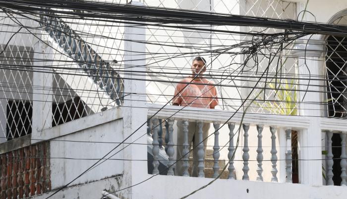 postes con cables