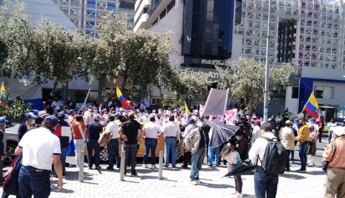 JUBILADOS DEL ISSPOL