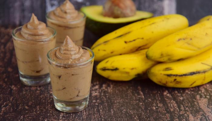 Mousse de plátano y aguacate