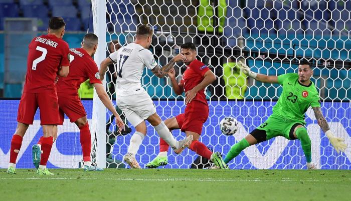 ITALIA-TURQUÍA-EUROCOPA-FUTBOL