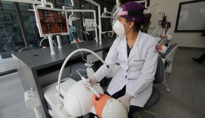UEES Odontología