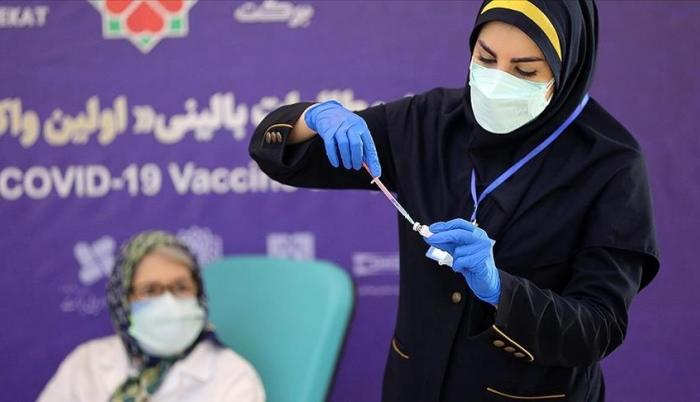 Se autoriza en Irán el uso de su vacuna por motivos de emergencia.