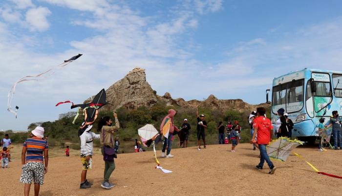 COMETAS EN EL CERRO