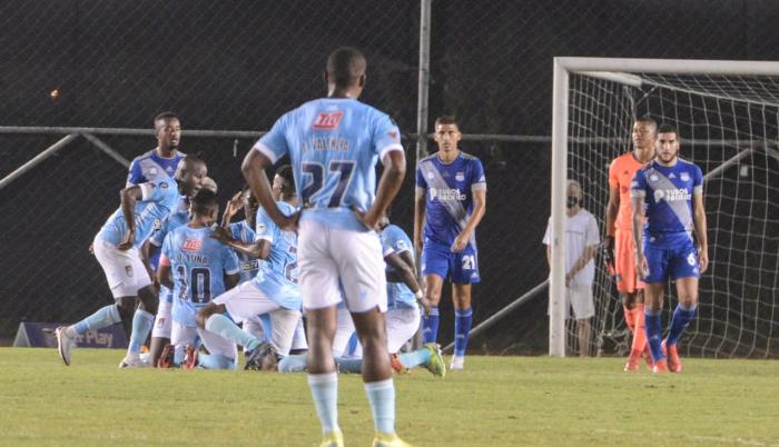 Emelec-9-de-octubre