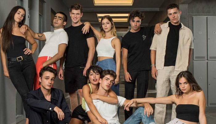 La cuarta temporada de la serie juvenil española, además de mucho drama, trae nuevos personajes que ya se están adueñando del amor del público.