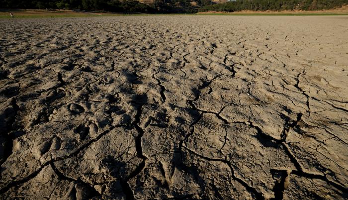Fotografía del lecho seco del Lago Mendocino, el 22 de junio de 2021, en Ukiah (EE.UU.).