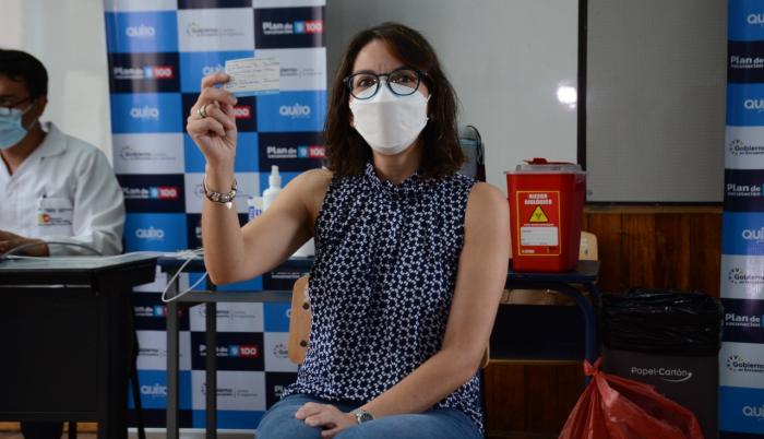 Vacuna- Ministra- Denuncia