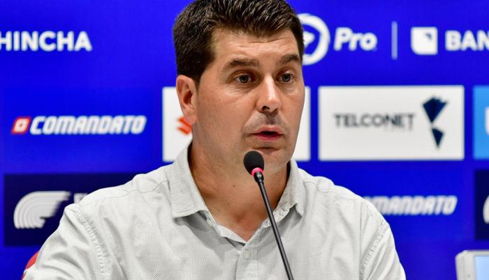 Ismael-Rescalvo-Emelec-entrenador