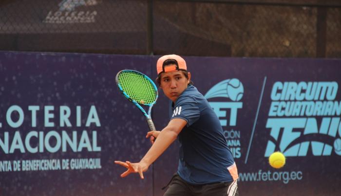 Marcos Chan tenis Sub-12