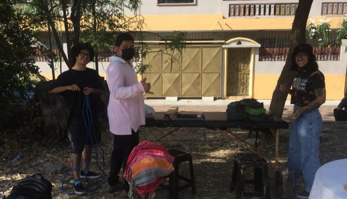 Feria. Algunos expositores en la jornada organizada en la Simón Bolívar.