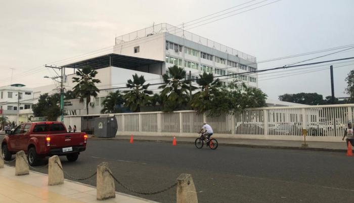Isabel Cueva, coordinadora zonal 7 del MSP, refirió que los hospitales Teófilo Dávila e Instituto Ecuatoriano de Seguridad Social operan a su capacidad máxima.