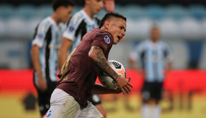 JORDY-ALCIVAR-LDU-GREMIO