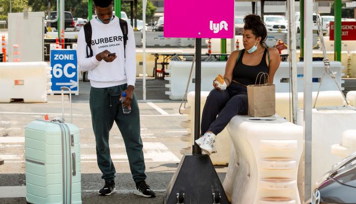 El acuerdo se produce en un momento en el que Lyft y su rival Uber han desistido en sus planes originales del desarrollo propio de la tecnología de la conducción autónoma.
